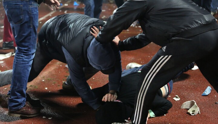 Μετανάστες τσακώνονται μεταξύ τους στη Μόσχα. Φωτογραφία: Sputnik Kyrgyzstan
