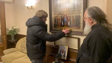 MP brings medicines and food to Kyiv-Pechersk Lavra