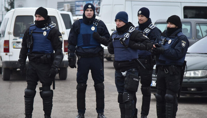 Employees of the National Police of Ukraine. Photo: dw.com