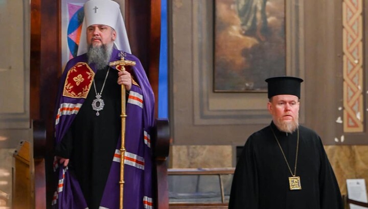 Dumenko and Zoria did not want to serve with the head of the Finnish Church in order not to bring along full vestments. Photo: OCU website