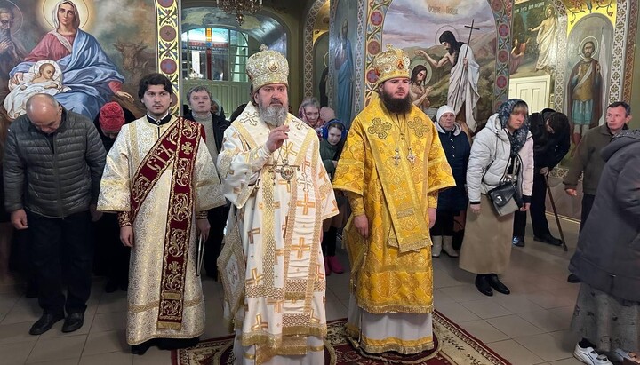 Богослужіння митрополита Херсонського і Таврійського Іоанна. Фото: сайт Херсонської єпархії