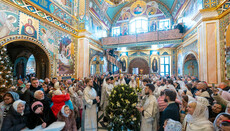 Met Onuphry officiates at Christmas service at St Agapitus Church of Lavra