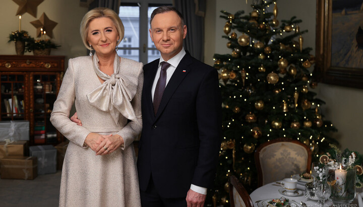 Президент Польщі Анджей Дуда разом зі своєю дружиною Агатою Корнхаусер-Дудою. Фото: twitter.com/prezydentpl
