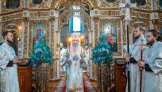 Предстоятель УПЦ совершил литургию во Флоровском монастыре 
