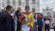 MP: Closing cases of activists under Lavra – humiliation of judicial system