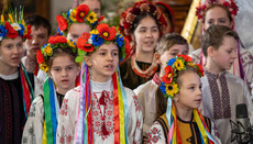 В Почаевской и Святогорской лаврах прошли рождественские фестивали колядок