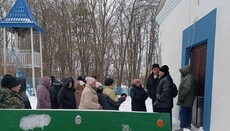 В Чепелевке титушки ПЦУ с депутатами захватили Покровский храм