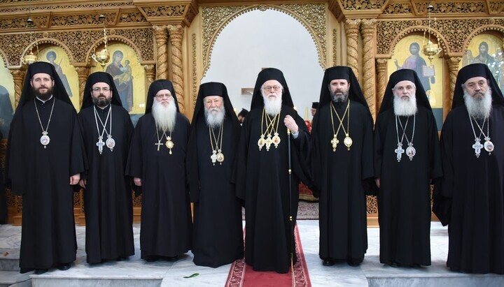 Ιερά Σύνοδος της Αλβανικής Ορθόδοξης Εκκλησίας. Φωτογραφία: romfea.gr