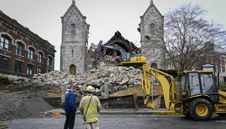 Ναός που κατέρρευσε στο Κονέκτικατ. Φωτογραφία: Eddie Martinez