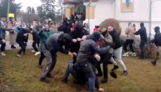 У Мережі опублікували відео жорстокого побиття вірян УПЦ у Ленківцях