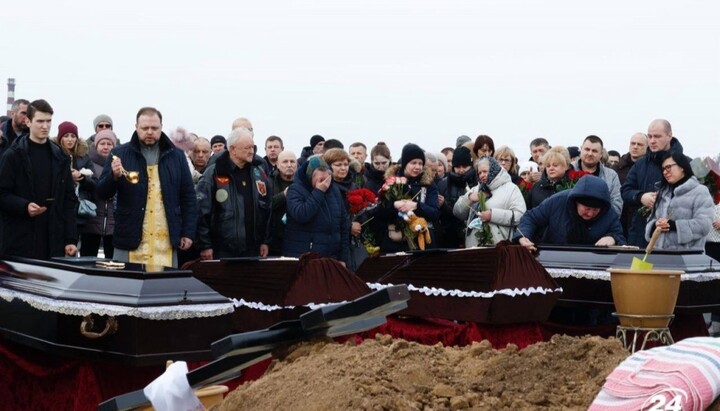 Funerals of the victims of a UAV strike in Kharkiv. Photo: eparchia.kharkov.ua