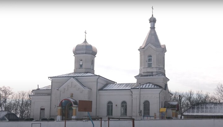 Петропавловский храм УПЦ в Ленковцах. Фото: suspilne.media