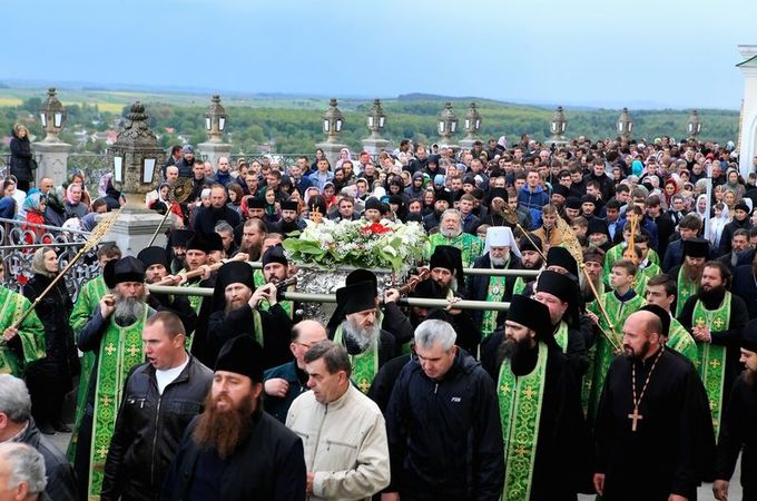 В Почаевской Лавре начались празднования дня памяти преподобного Иова (ФОТО, ВИДЕО)