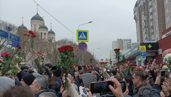 Прощання з Олексієм Навальним. Фото: тг-канал SOTA