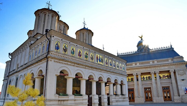 Патріарший кафедральний собор у Бухаресті. Фото: basilica.ro