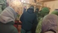 У Коцюбинському активісти ПЦУ захопили храм прямо під час богослужіння