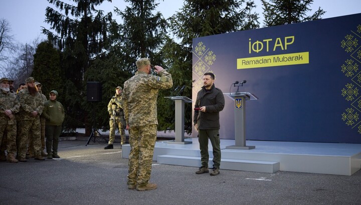 Президент Зеленский наградил украинских военных, исповедующих ислам. Фото: president.gov.ua