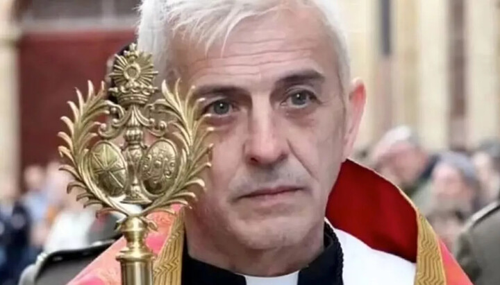 RCC priest Javier Sánchez. Photo: Mirror