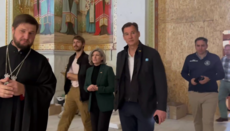 A delegation of congressmen and U.S. senator visits UOC cathedral in Odesa