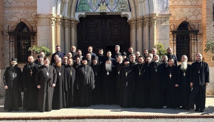Clergymen of the Western European Vicariate of the UOC. Photo: vzcz.church.ua