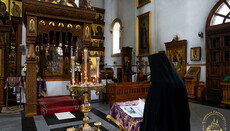 Sviatohisrk Lavra brethren start a round-the-clock prayer for their abbot
