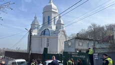 В Киеве адвокат украла рации из баптистского храма