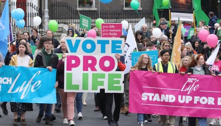 Πορεία υπέρ ζωής στο Δουβλίνο, 6 Μαΐου 2024 Φωτογραφία: Pro Life