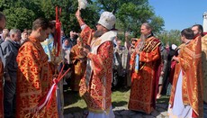 Киевляне молитвенно почтили главную святыню Десятинного монастыря