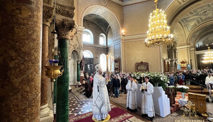 Maundy Saturday service at the Sumy Cathedral. Photo: portal-pravoslavie.sumy.ua