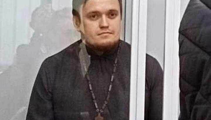 Priest Serhiy Chertylin in court. Photo: t.me/innocentprisoner