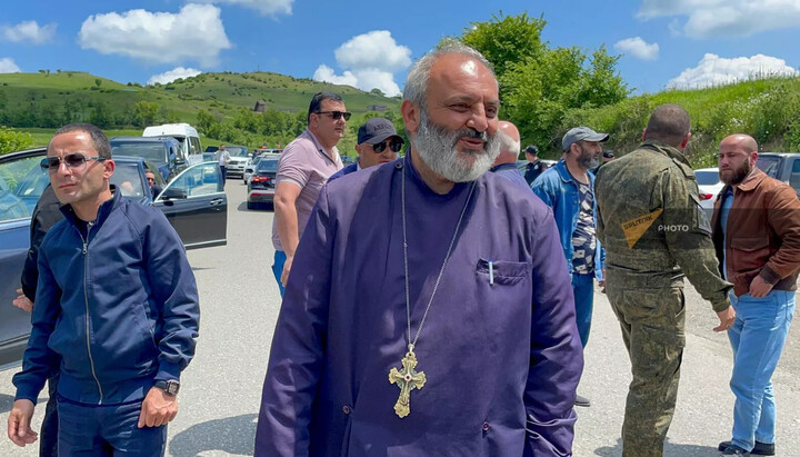 Arhiepiscopul Bisericii Autocefale din Armenia Bagrat Galstanian. Imagine: Sputnik