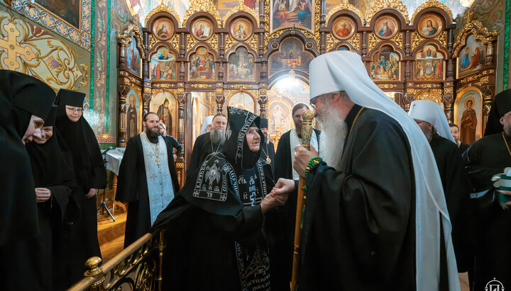 Mitropolitul Tihon al întregii Americi și Canadei în mănăstirea Kremeneț. Imagine: news.church.ua