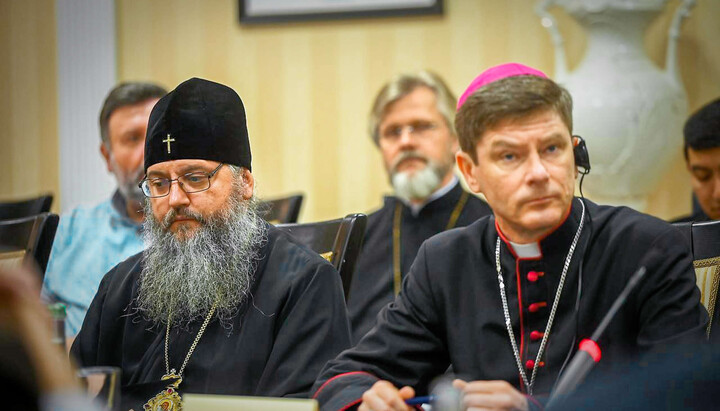Митрополит Климент (Вечеря) на зустрічі G7 з ВСЦіРО. Фото: news.church.ua