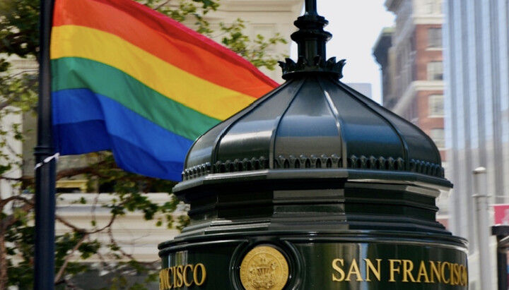 ЛГБТ-флаг в Сан-Франциско. Фото: lifesitenews.com