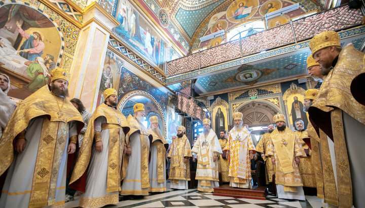 Литургия в Киево-Печерской лавре. Фото: news.church.ua