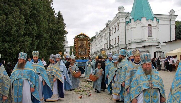 Крестный ход со Святогорской чудотворной иконой Богородицы. 30 июля 2024г. Фото: Покровское викариатство