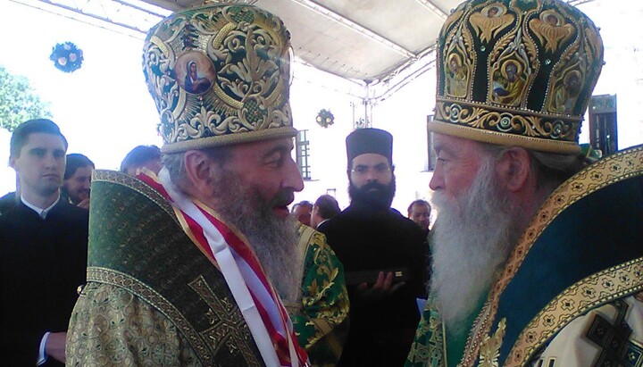 His Beatitude Metropolitan Onuphry and Metropolitan Gabriel of Lovech. Photo: predanie.bg