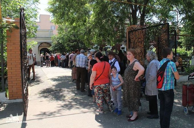 Одеська єпархія УПЦ надала допомогу 400 дітям, переселенцям з Донбасу та нужденним одеситам