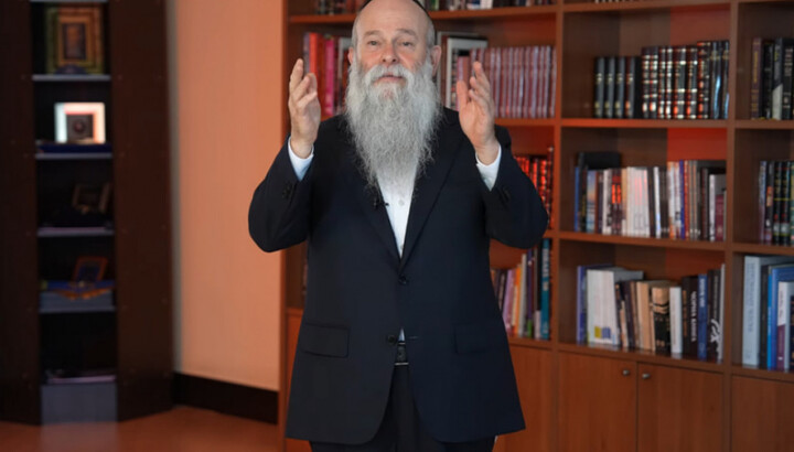 Rabbi Shmuel Kamineczkij. Photo: Screenshot from YouTube, MENORAH