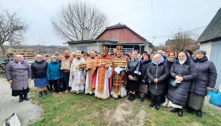 Релігійна громада УПЦ у селищі Глухівці. Фото: Вінницька єпархія