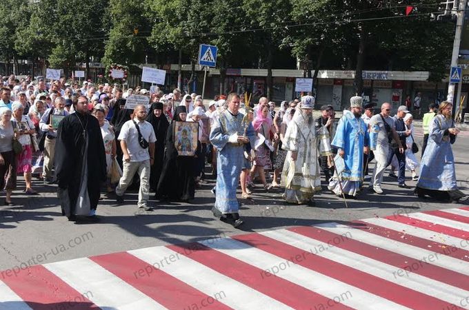 У Запорізькій єпархії УПЦ Хресний хід зібрав 3 тисячі віруючих