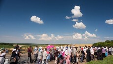 Всеукраинский крестный ход. 3-4 июля. Святогорск-Изюм. Фотограф Иван Наконечный