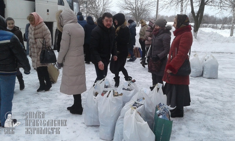 «Сімейний» відділ УПЦ провів благодійну акцію «Старість в радість» фото 5