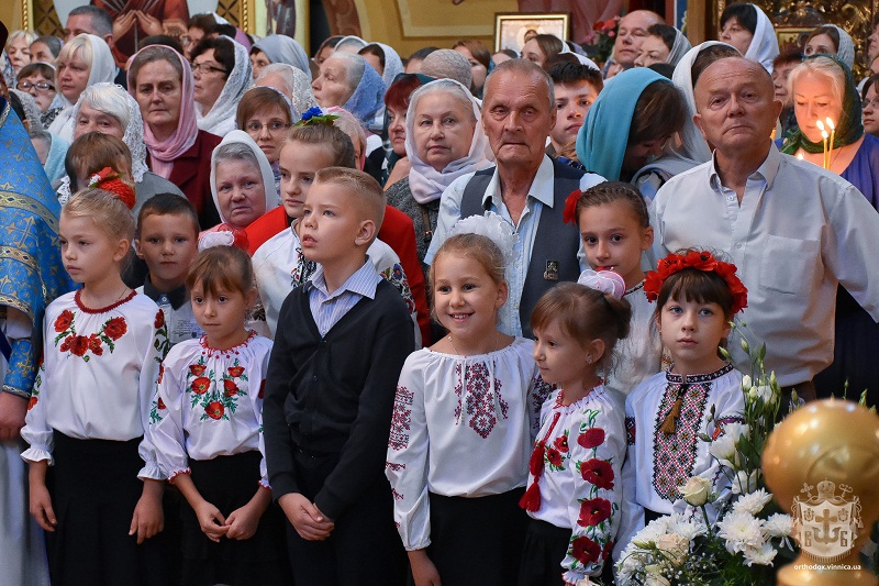 «Потому что приехал Митрополит Онуфрий!»: как освящали храм в Виннице фото 10