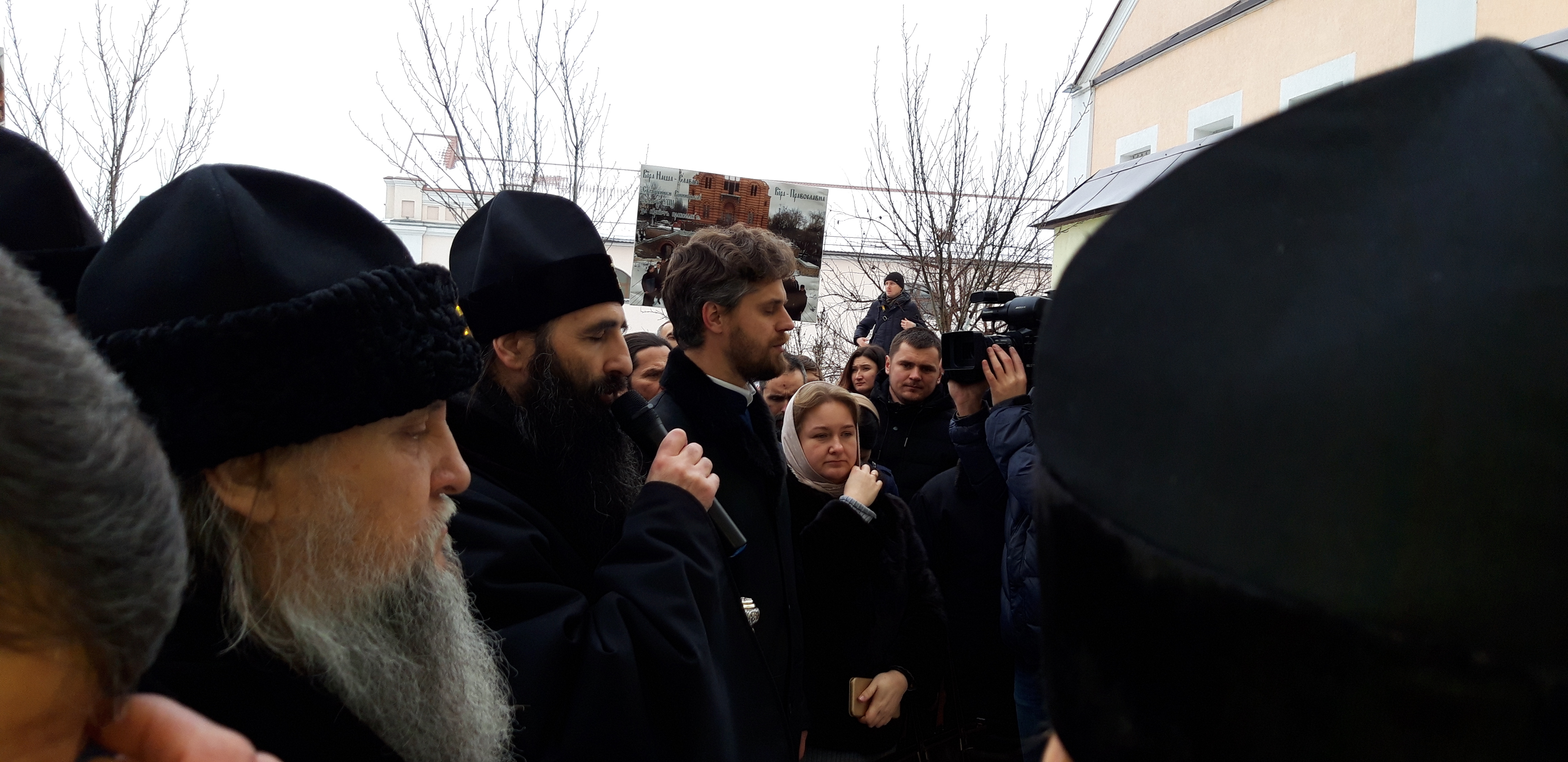 Суд не відбувся: вінницький суддя подарував православним привід для свята фото 2