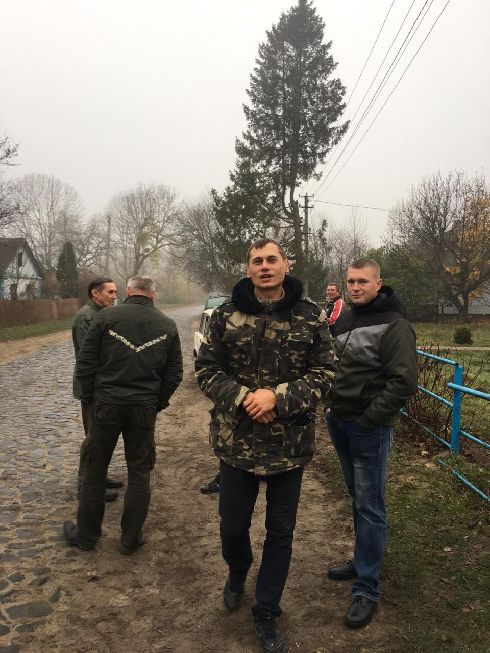 Активісти ПЦУ з екс-головою Здолбунівської РДА захопили храм у селі Будераж фото 1