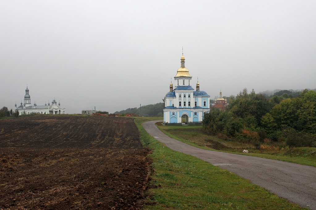 ТОП-10 українських монастирів, віддалених від великих міст фото 4