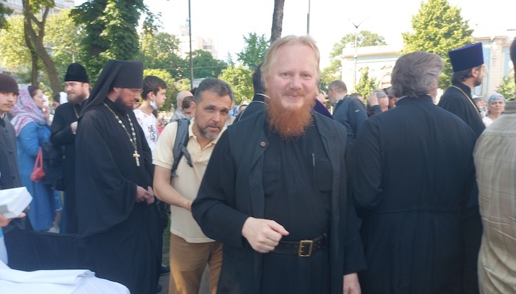 Report: Prayer standing of UOC believers near Verkhovna Rada фото 5