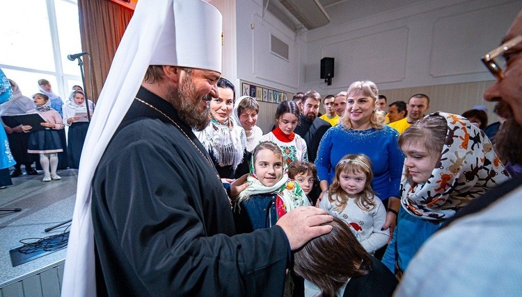 В епархиях УПЦ проходят благотворительные акции к Рождеству Христову фото 4