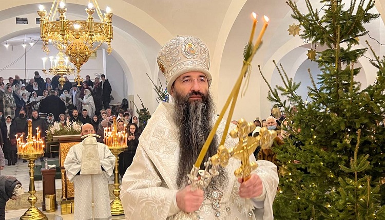 С молитвой и радостью: как в епархиях УПЦ встретили праздник Богоявления фото 4